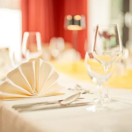 Waldhotel 3*