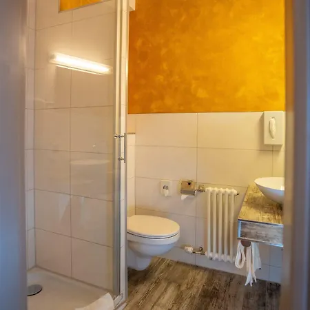 Отель Waldhotel