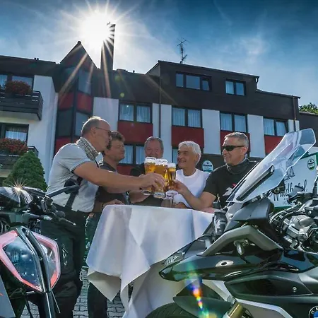 Waldhotel Отель Айзенберг